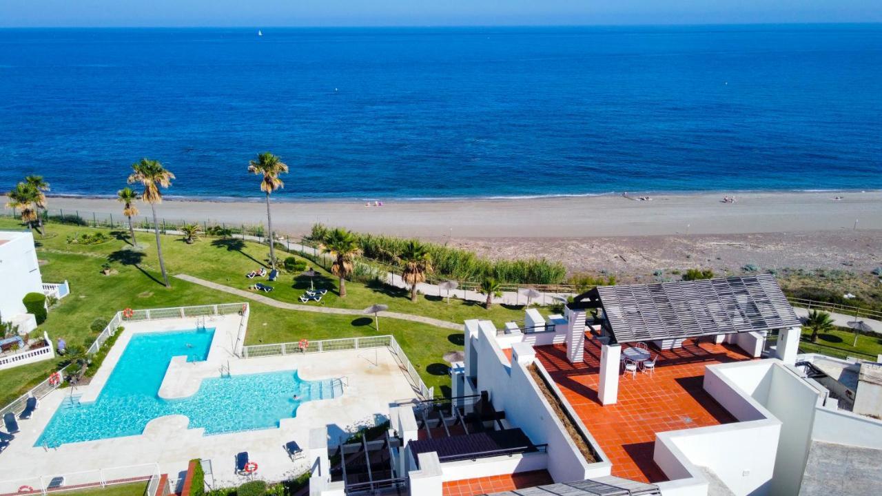 Exclusive Luxury Frontline Beach Penthouse Casares Del Mar - Estepona Extérieur photo