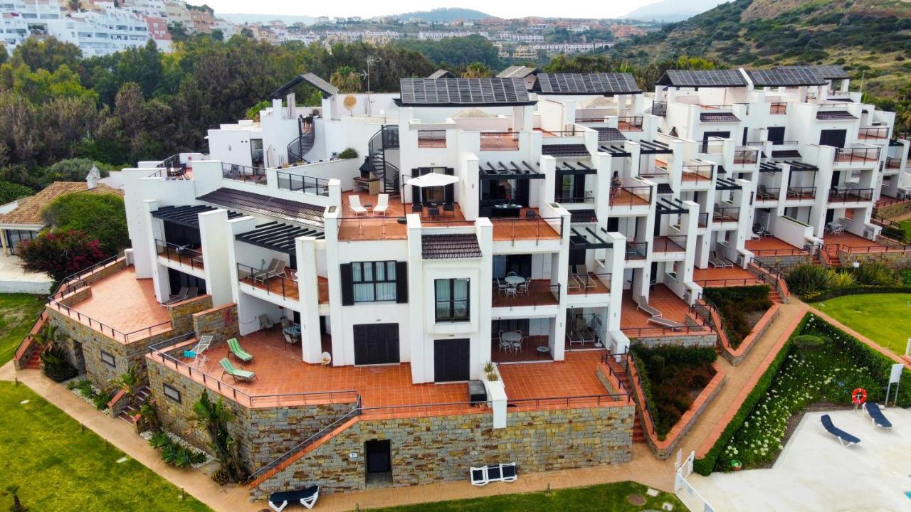 Exclusive Luxury Frontline Beach Penthouse Casares Del Mar - Estepona Extérieur photo