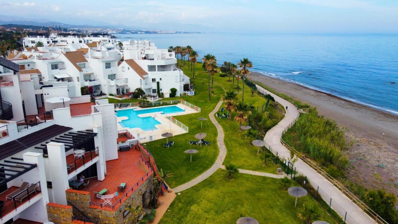 Exclusive Luxury Frontline Beach Penthouse Casares Del Mar - Estepona Extérieur photo